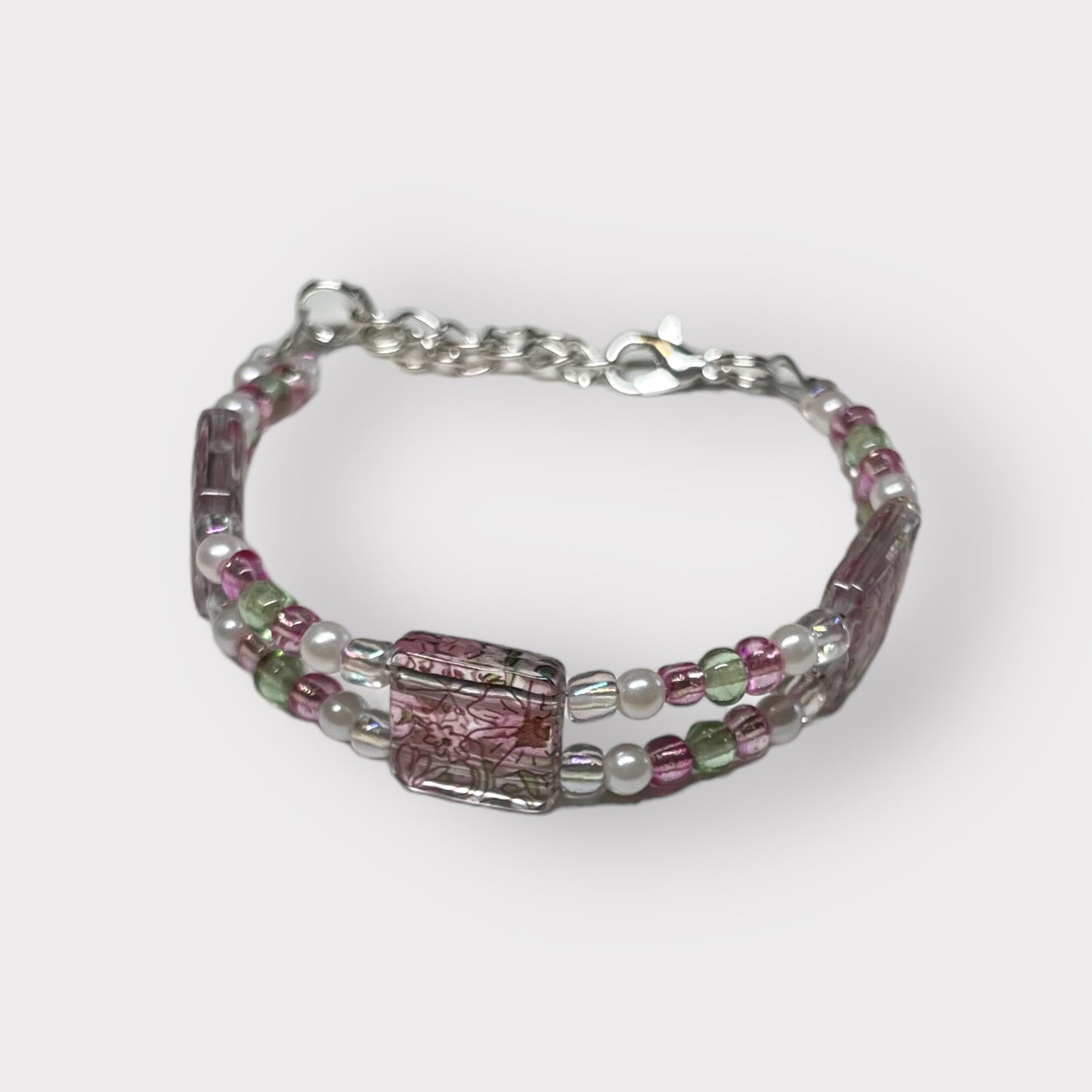 Small Pink & Green Floral Beaded Bracelet