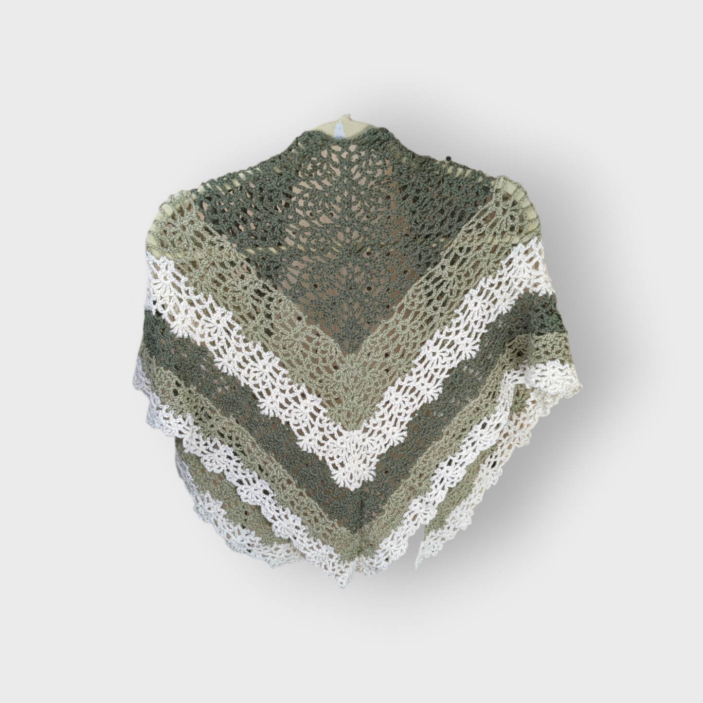 Boho Chic Pineapple Stitch Shawl