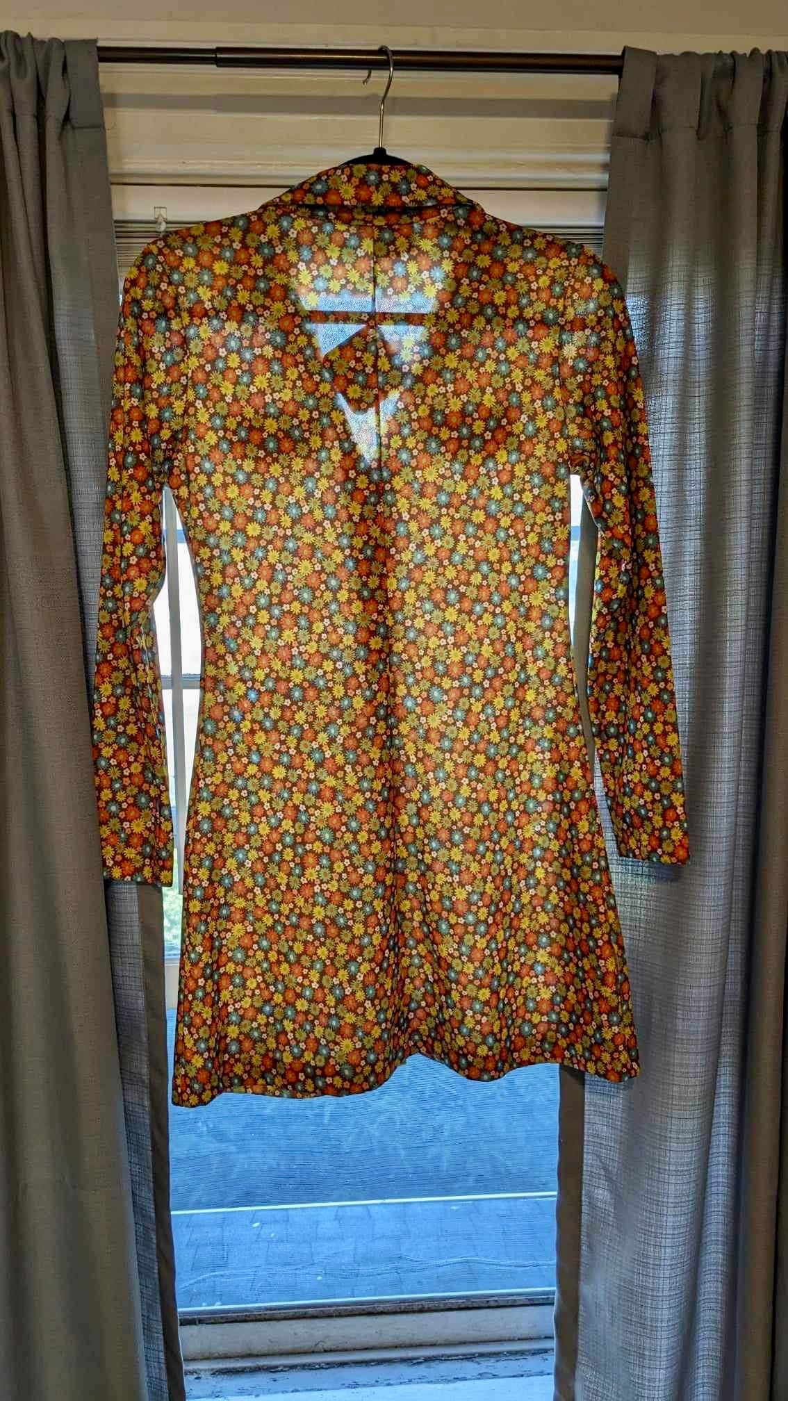 Vintage Floral Snap Button Mod Dress