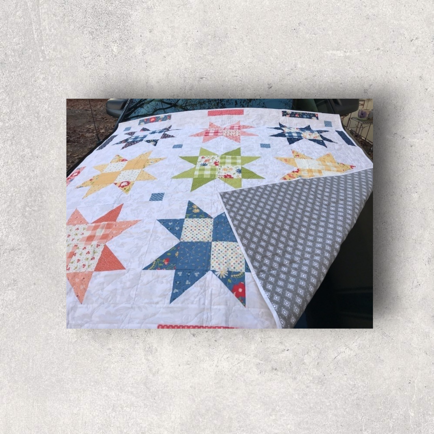 Cottage Stars 61”x61” Oversized Quilted Throw