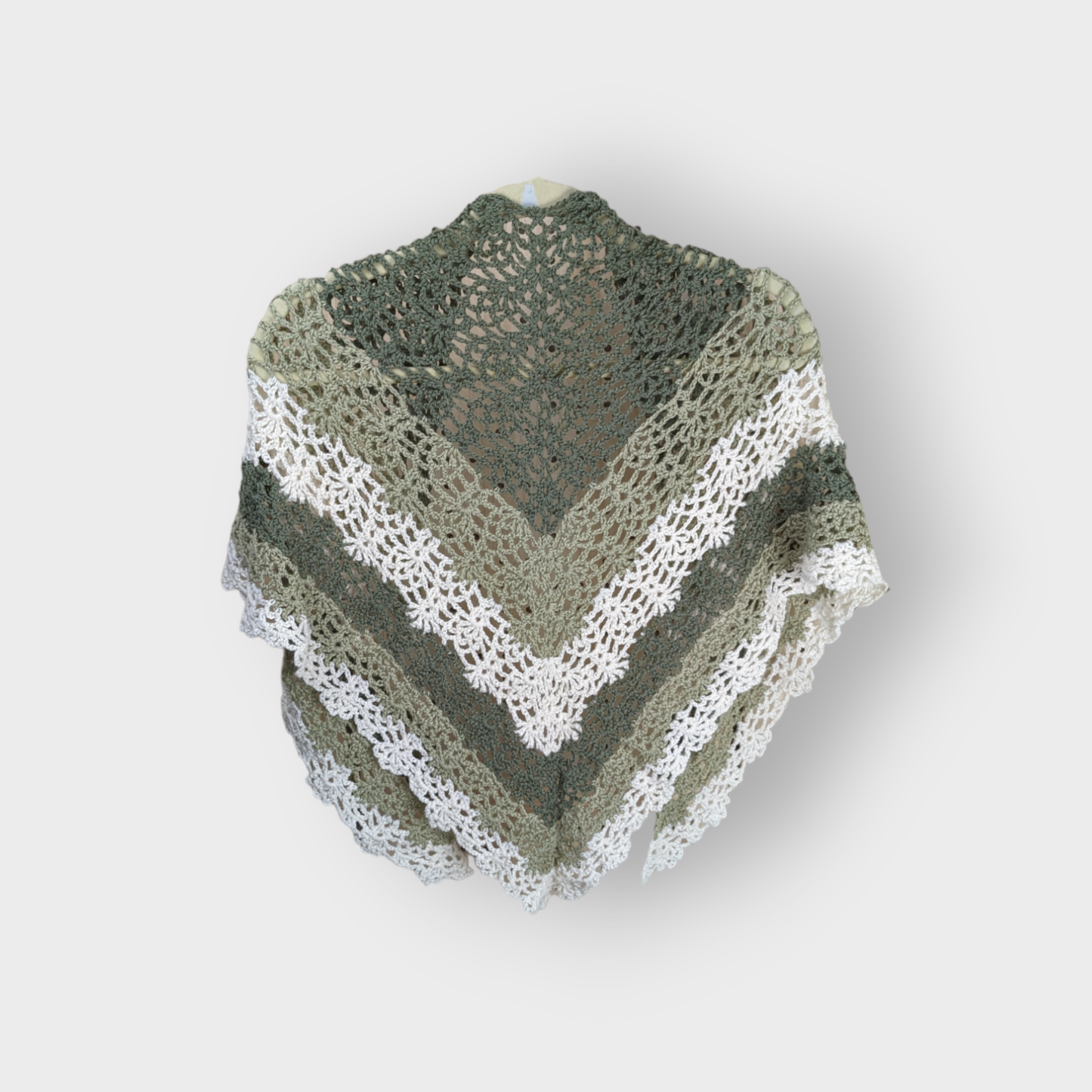 Boho Chic Pineapple Stitch Shawl
