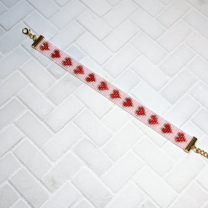 Pink Shimmer Heart Beaded Bracelet