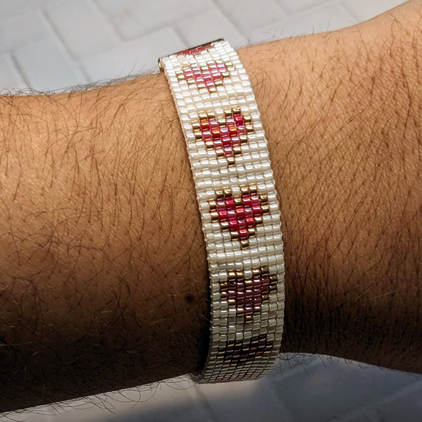 White Shimmer Heart Beaded Bracelet Handmade