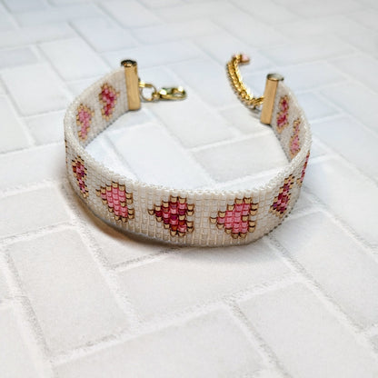 White Shimmer Heart Beaded Bracelet Handmade