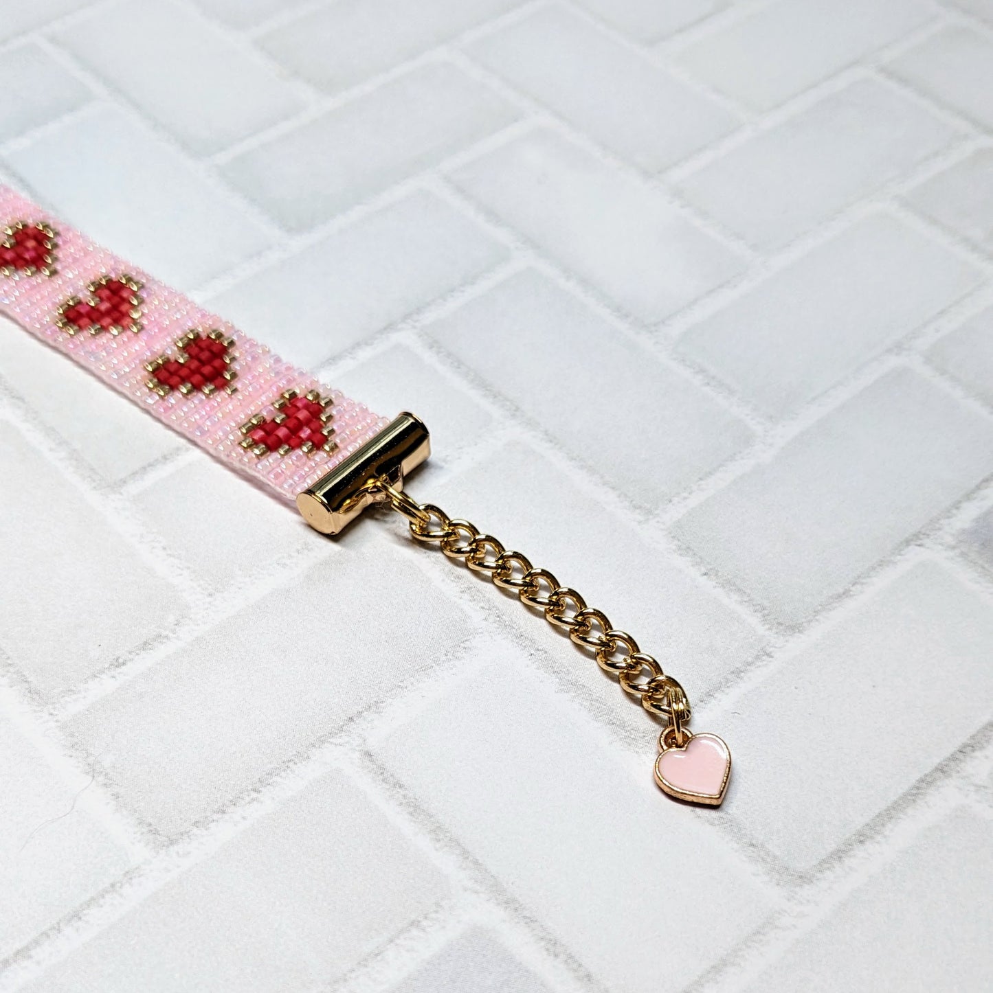 Pink Shimmer Heart Beaded Bracelet