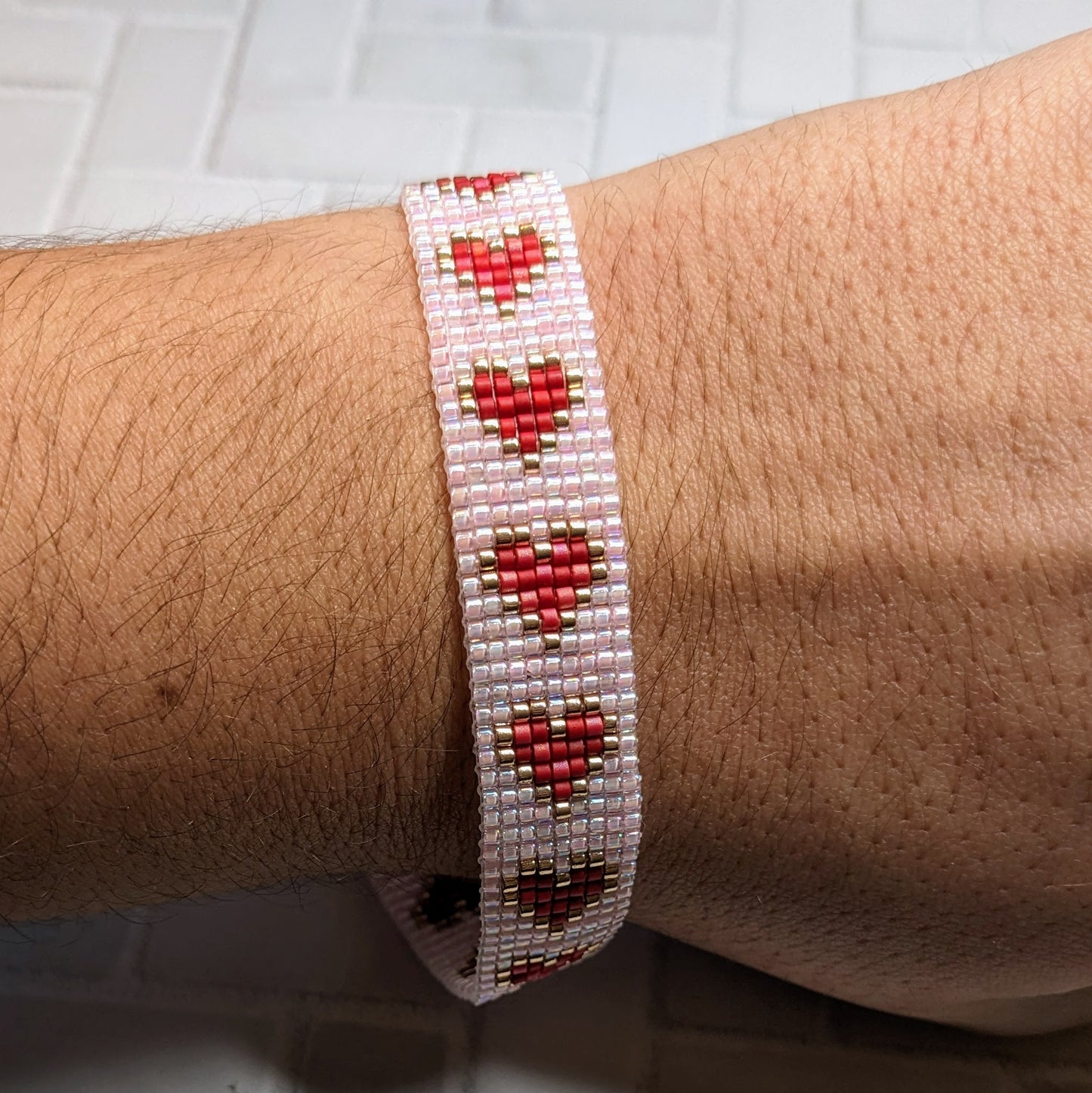Pink Shimmer Heart Beaded Bracelet