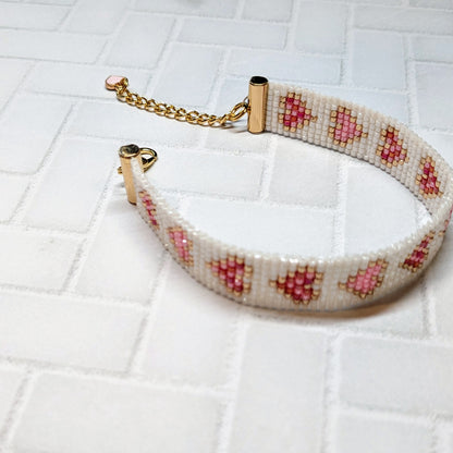 White Shimmer Heart Beaded Bracelet Handmade