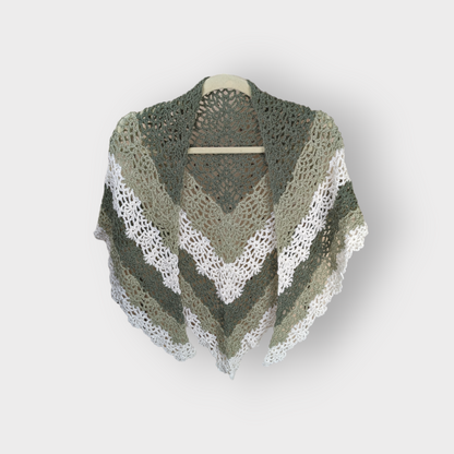 Boho Chic Pineapple Stitch Shawl